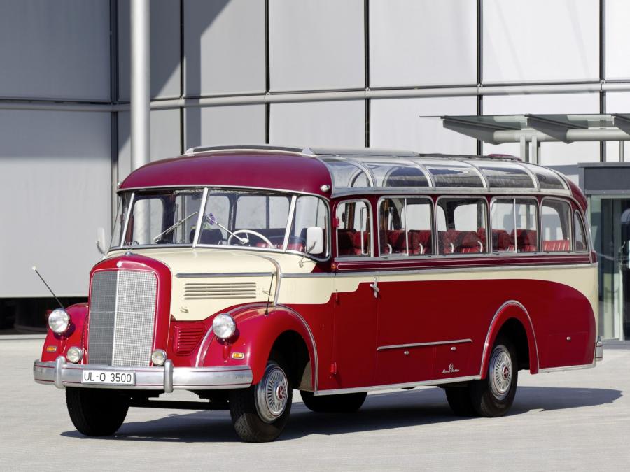  Mercedes-Benz O3500 by Kassbohrer 1951 года  (фото 1 из 2)
